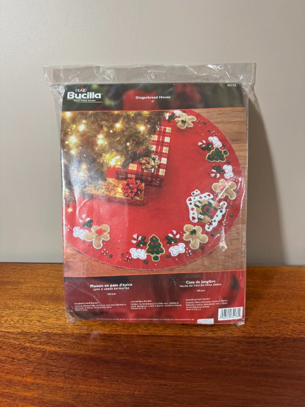 Bucilla Gingerbread House 43" Felt Christmas Tree Skirt Kit #85133